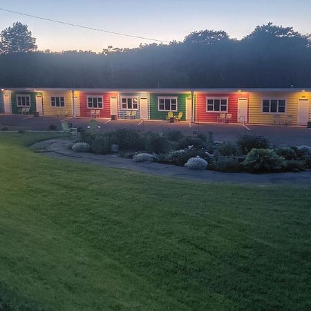 Cornerstone Motel Cheticamp Luaran gambar