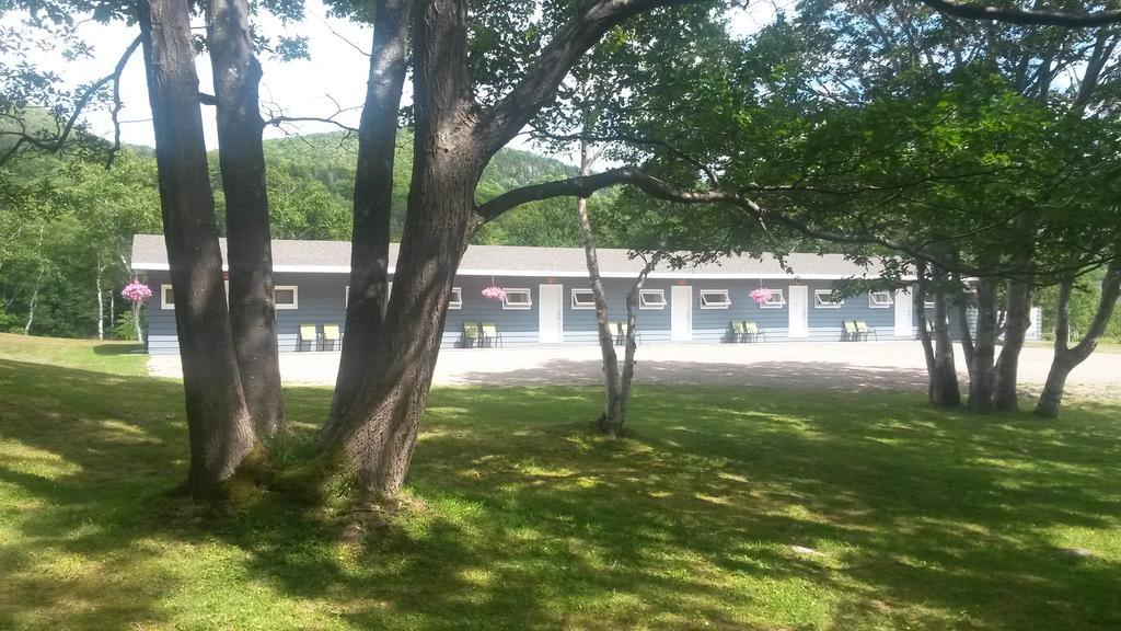 Cornerstone Motel Cheticamp Luaran gambar