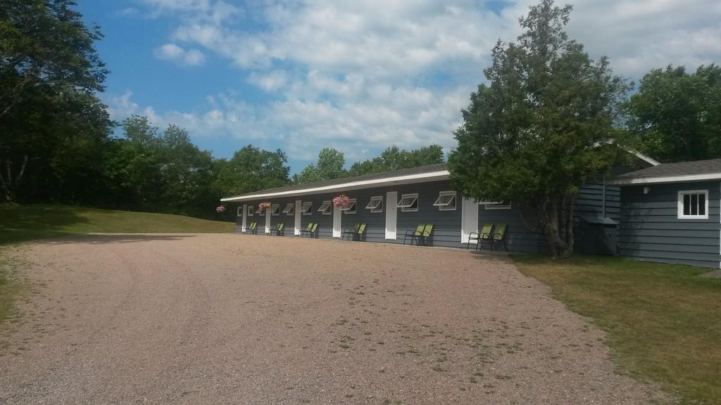 Cornerstone Motel Cheticamp Luaran gambar