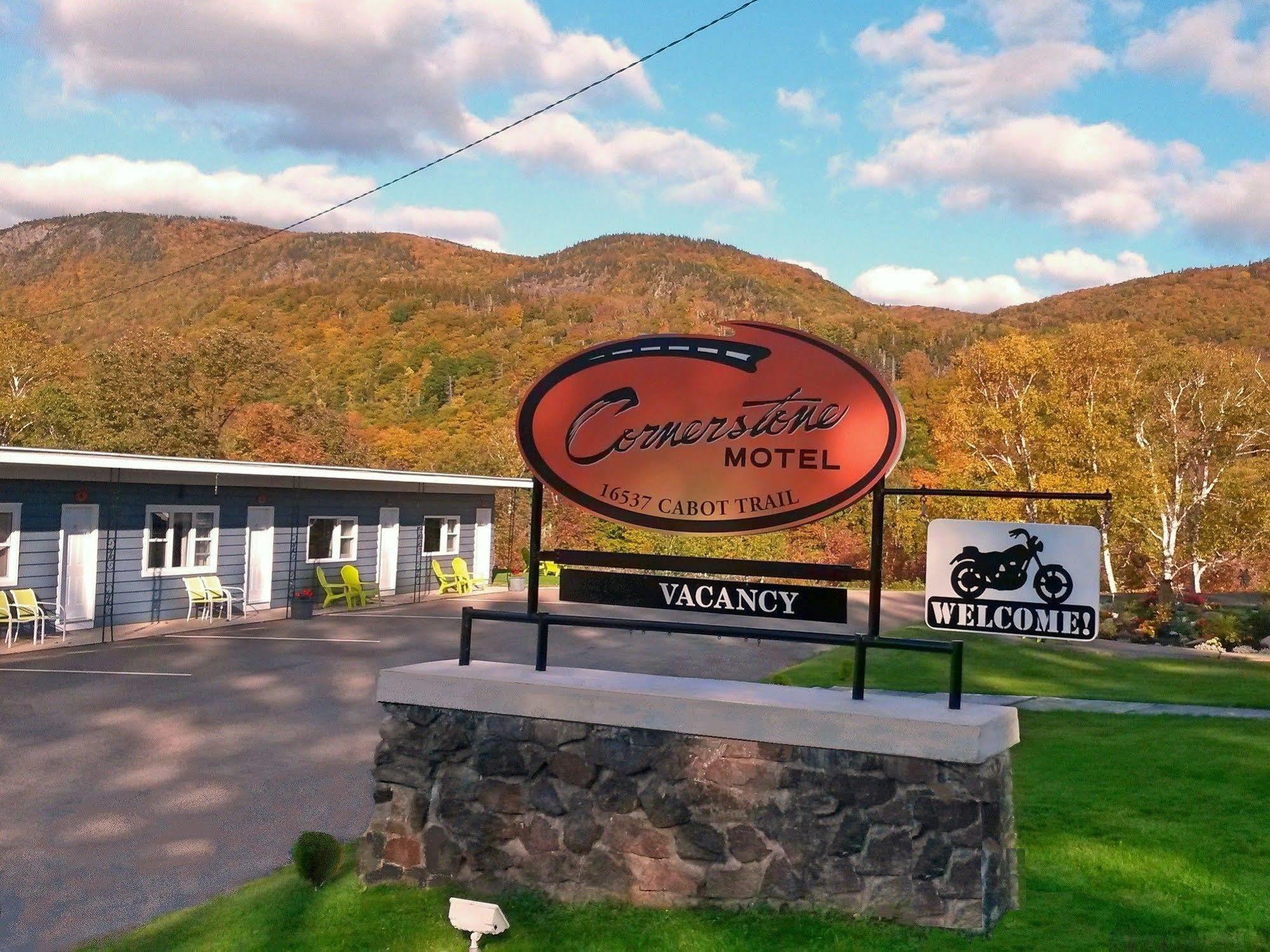 Cornerstone Motel Cheticamp Luaran gambar