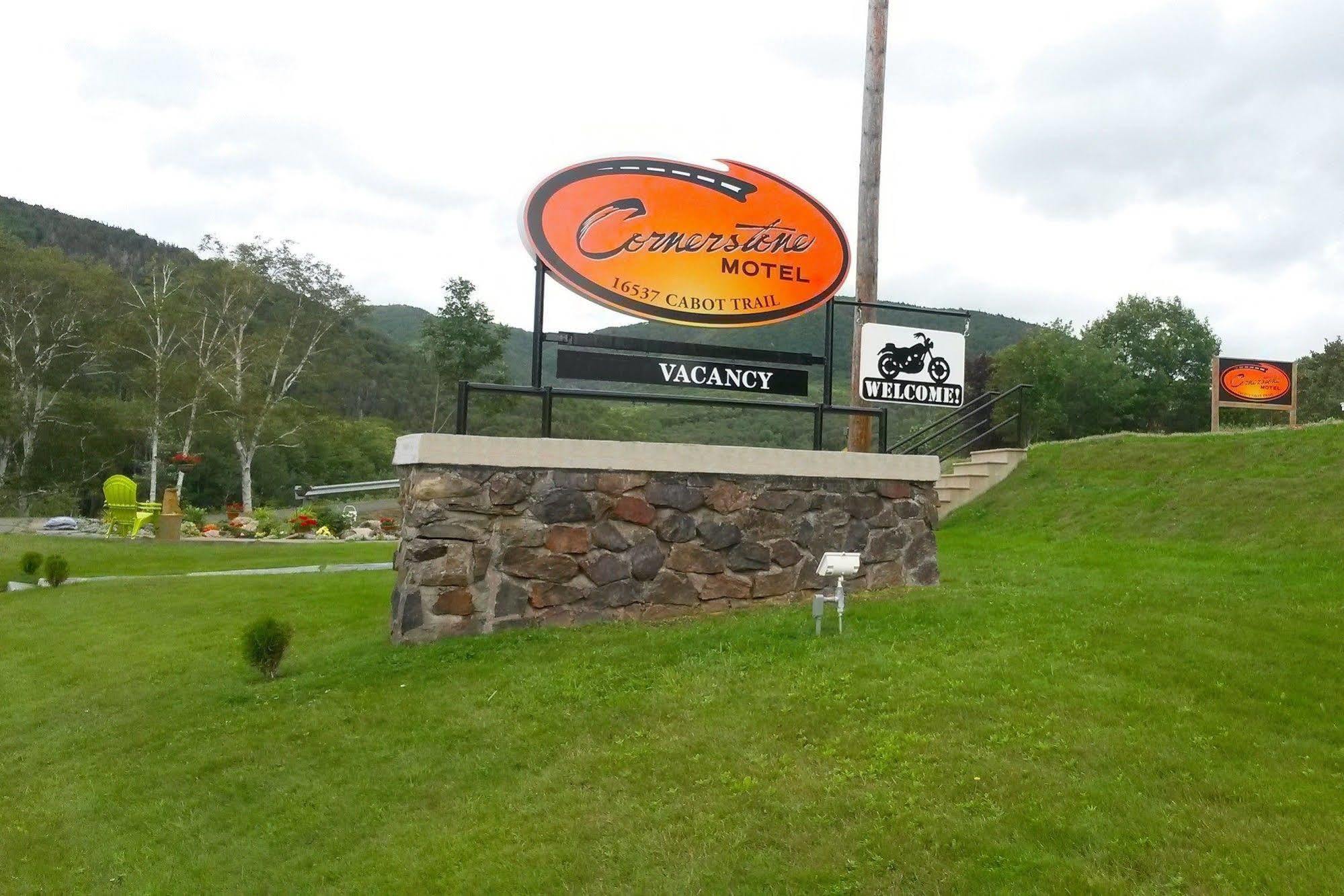 Cornerstone Motel Cheticamp Luaran gambar
